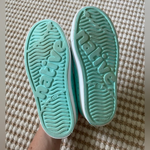 C12 natives - Picture 2 of 5